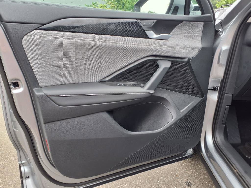 2025 Volkswagen Tiguan S photo 4