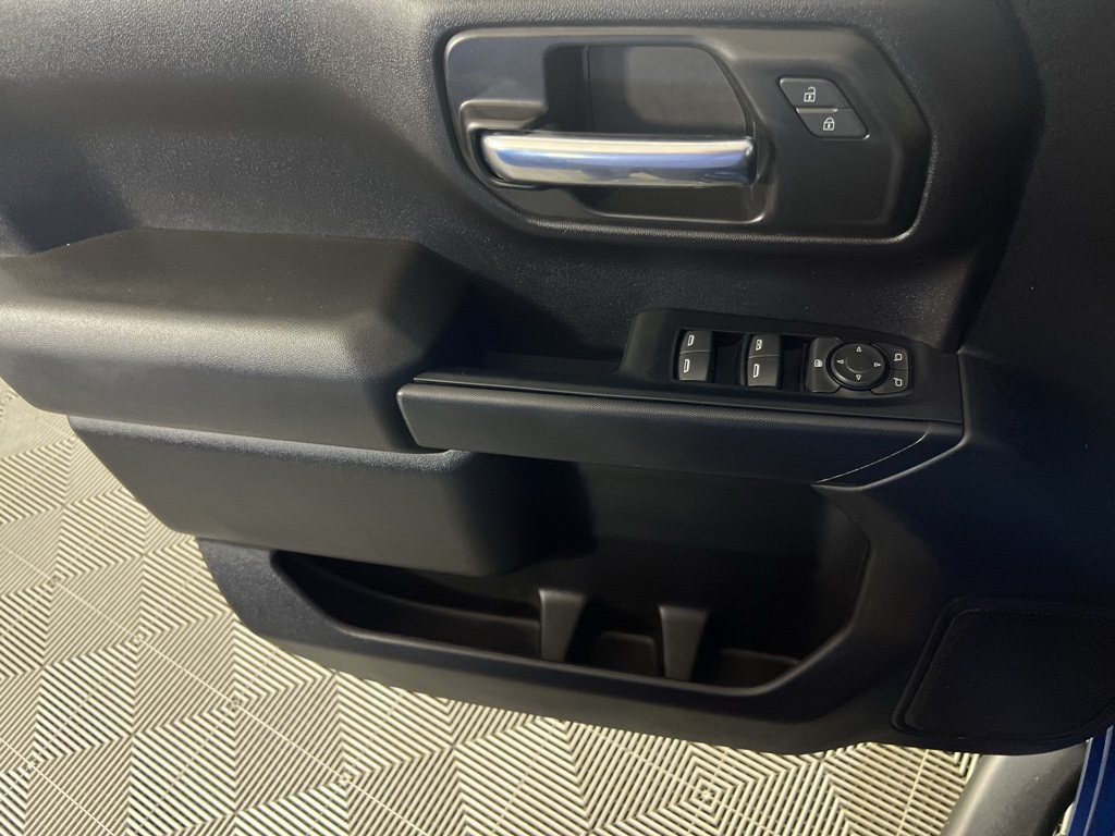 2022 Chevrolet Silverado 1500 Custom photo 21