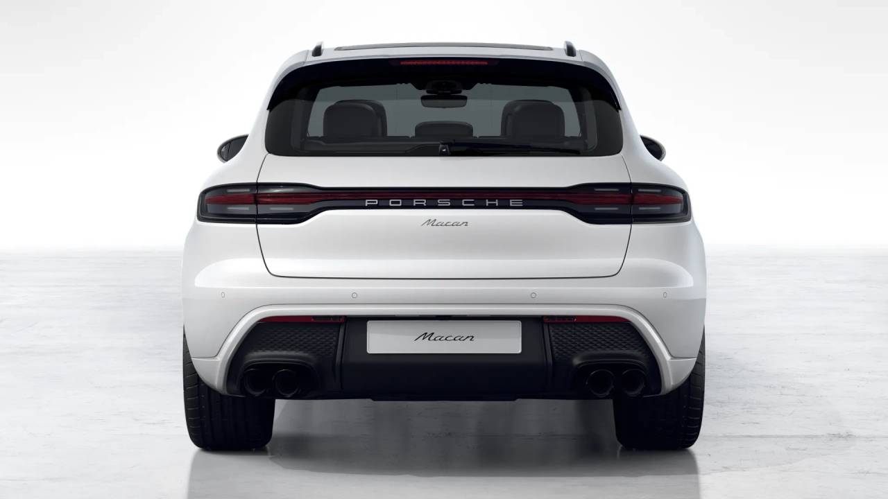 2026 Porsche Macan T photo 8