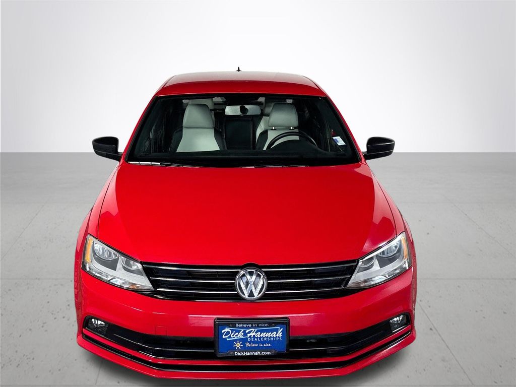 2016 Volkswagen Jetta 1.8T Sport photo 3