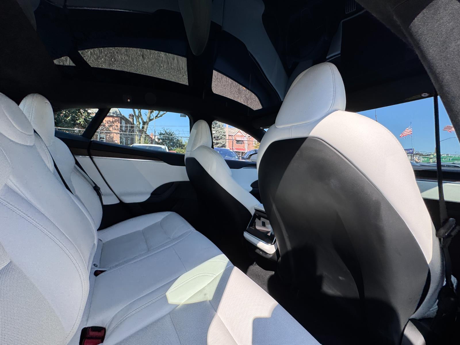2021 Tesla Model S Long Range photo 23
