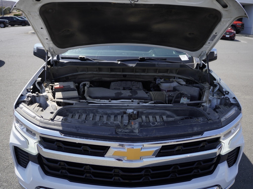 2024 Chevrolet Silverado 1500 LT photo 28