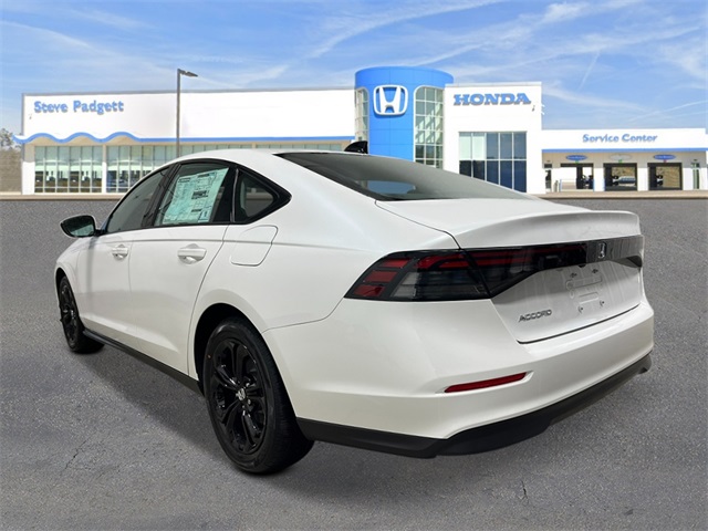 2025 Honda Accord SE photo 2