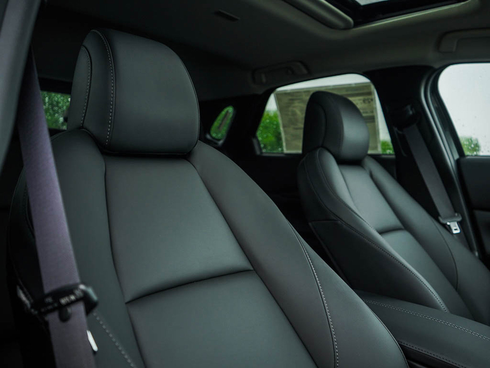 2025 Mazda CX-30 2.5 S Preferred photo 10