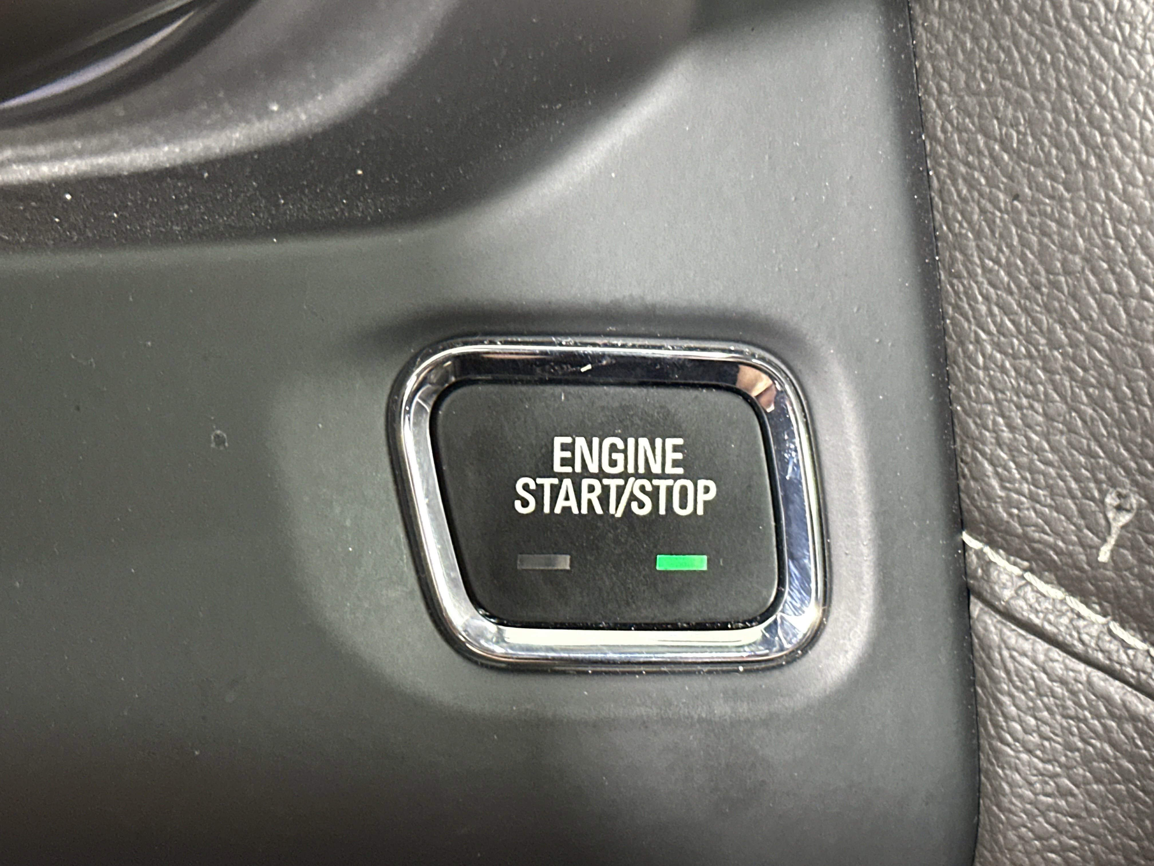 2023 Gmc Acadia SLE photo 17