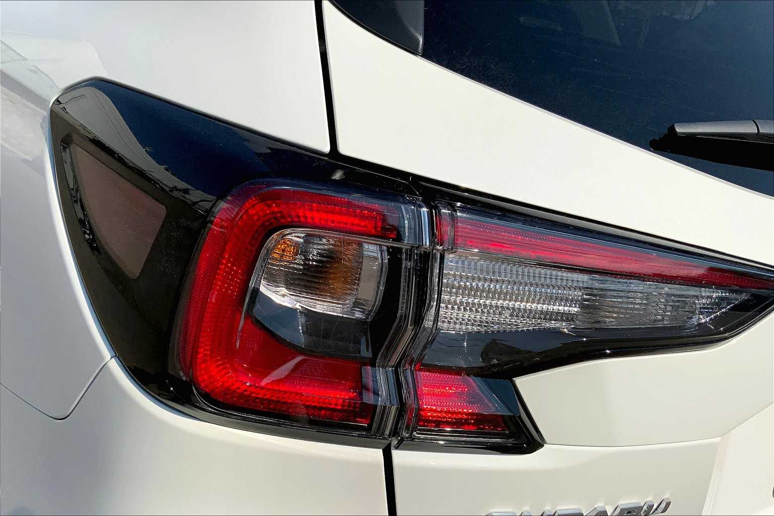 2025 Subaru Outback Touring photo 13