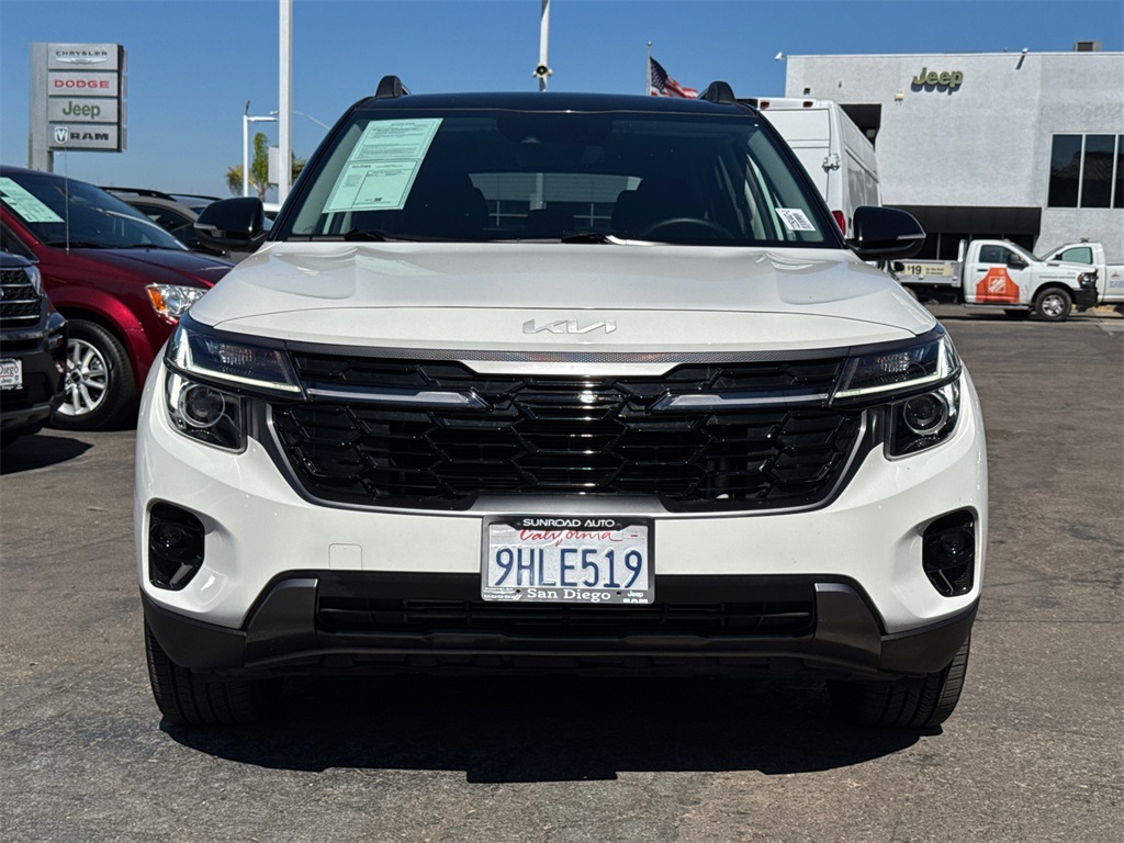2024 Kia Seltos X-Line photo 2
