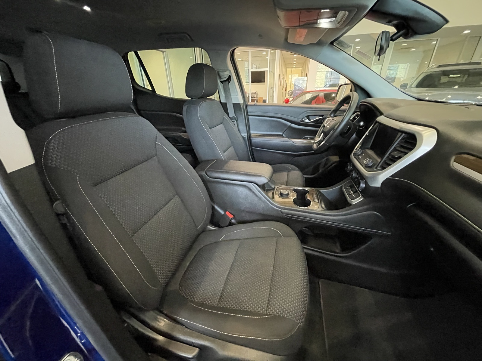 2023 Gmc Acadia SLE photo 34