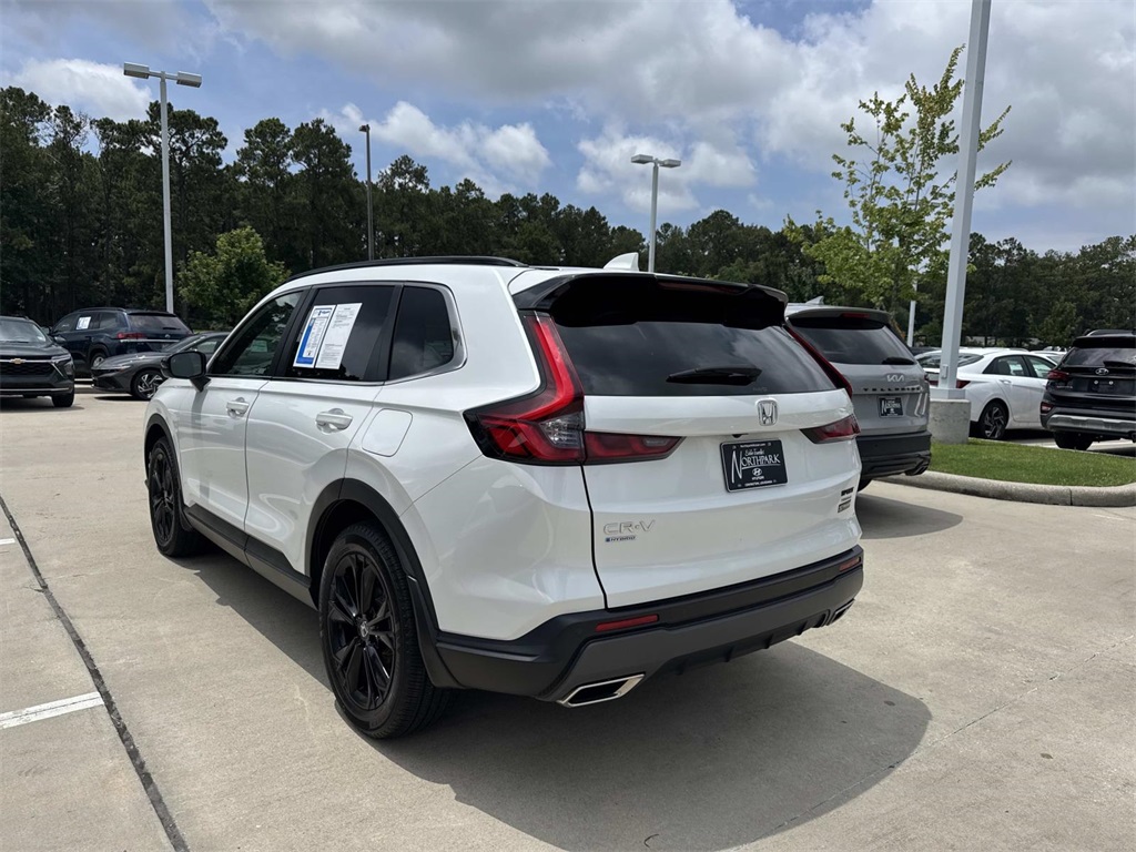 2024 Honda CR-V Hybrid Sport Touring photo 3