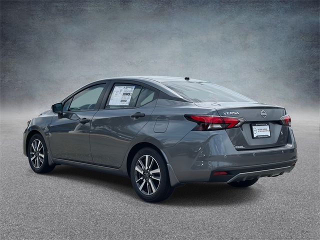 2025 Nissan Versa S photo 4