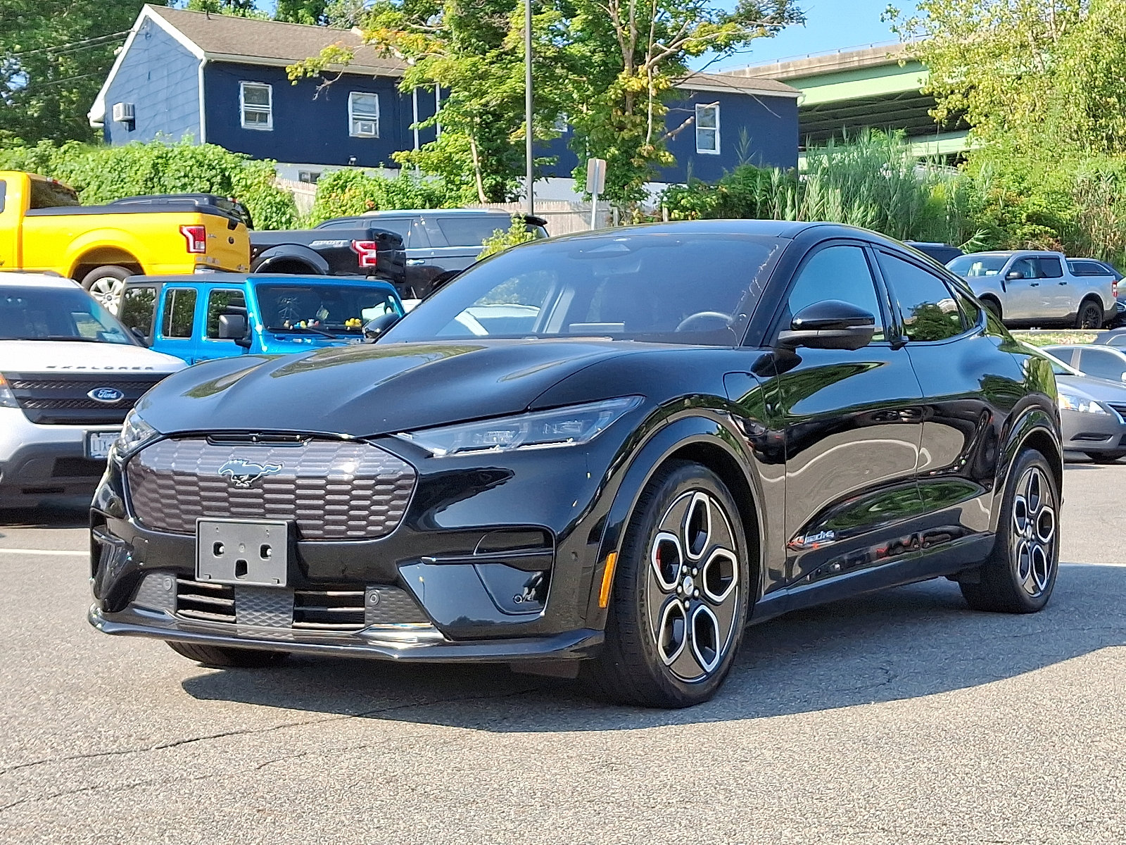 2022 Ford Mustang Mach-E GT photo 4