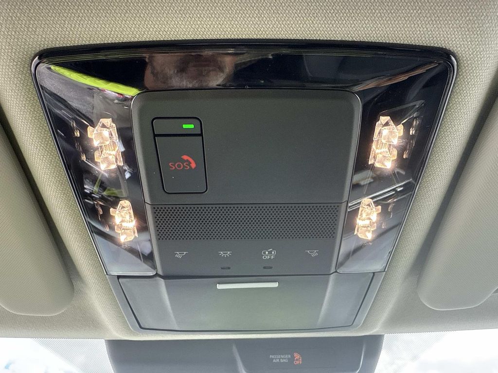 2025 Mitsubishi Outlander SE photo 35