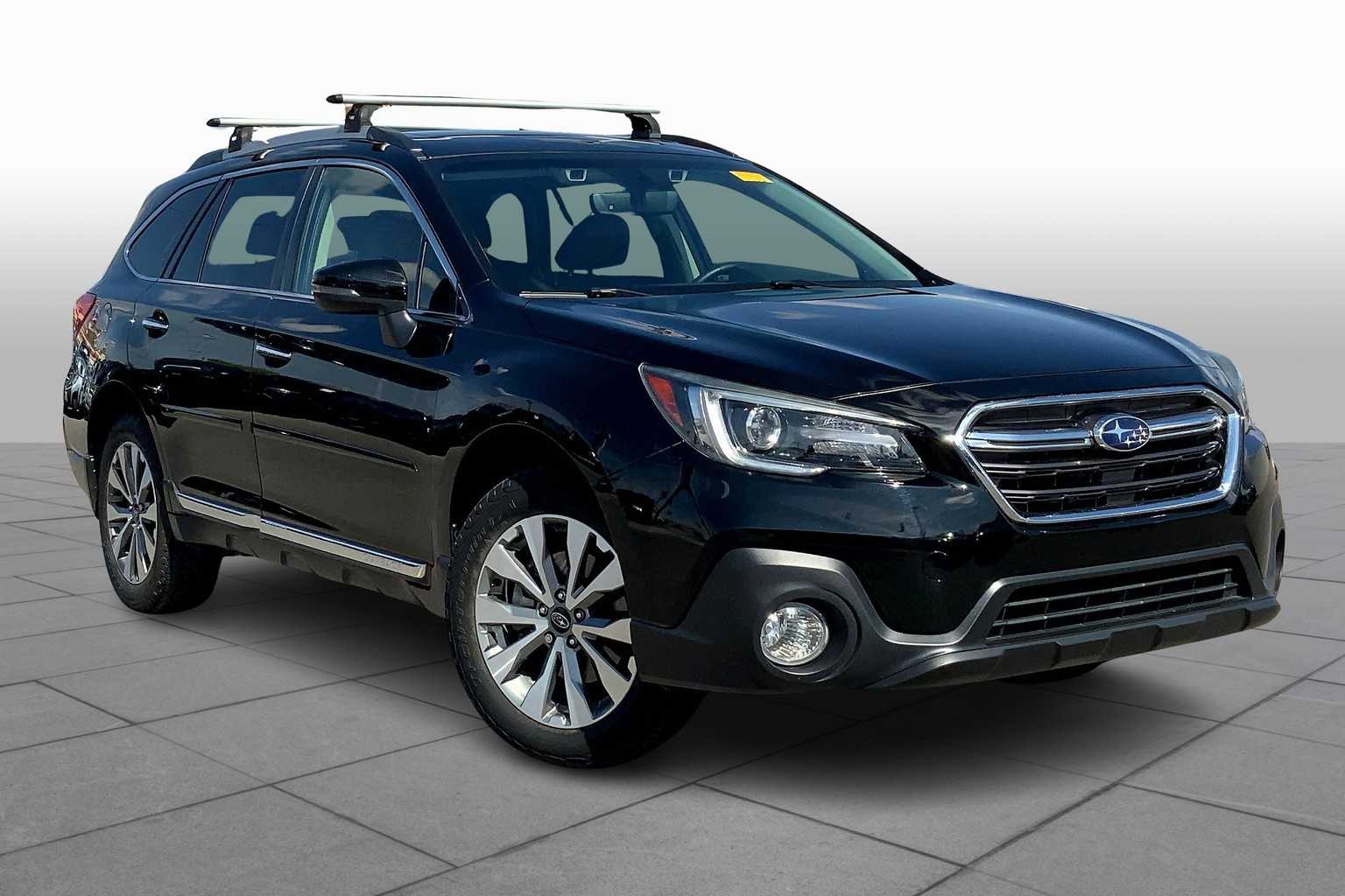 2018 Subaru Outback Touring photo 2
