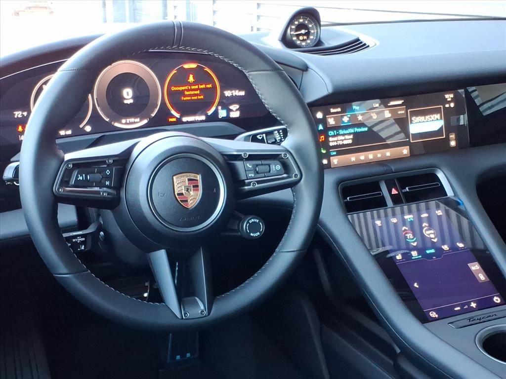2025 Porsche Taycan 4 photo 4