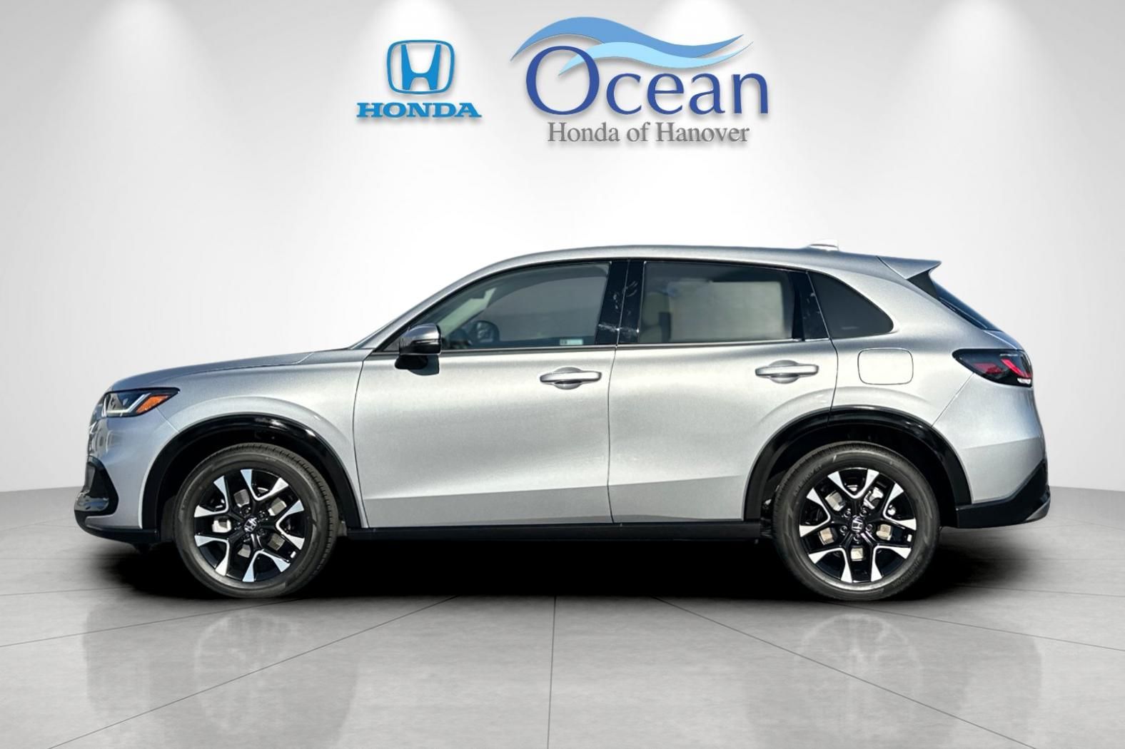 2026 Honda HR-V EX-L photo 2