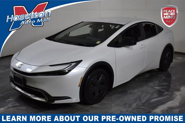 2024 Toyota Prius Prime SE's photo