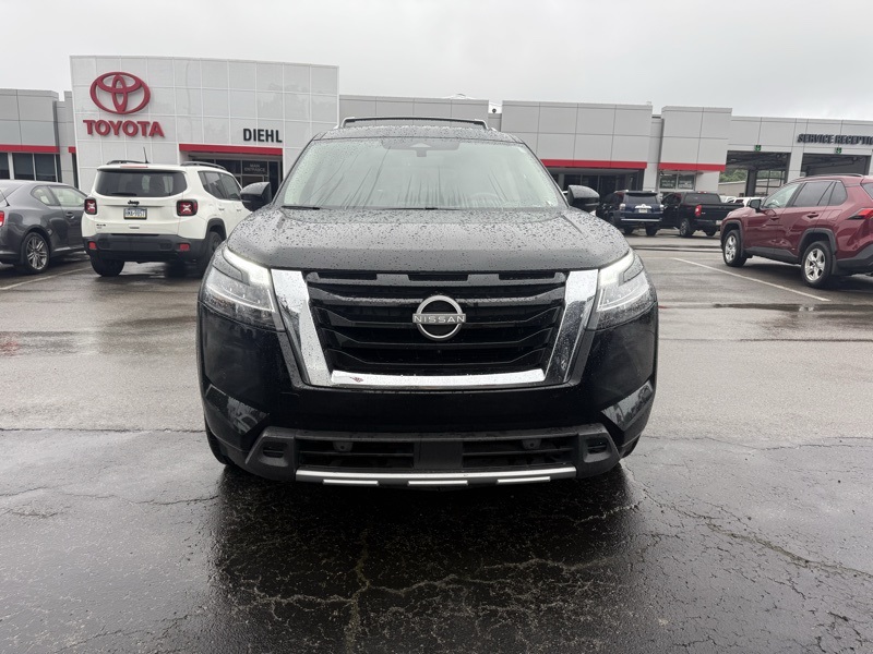 2024 Nissan Pathfinder SL photo 2