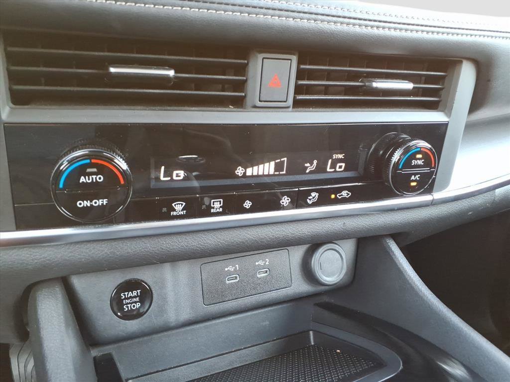 2024 Nissan Rogue SV photo 19