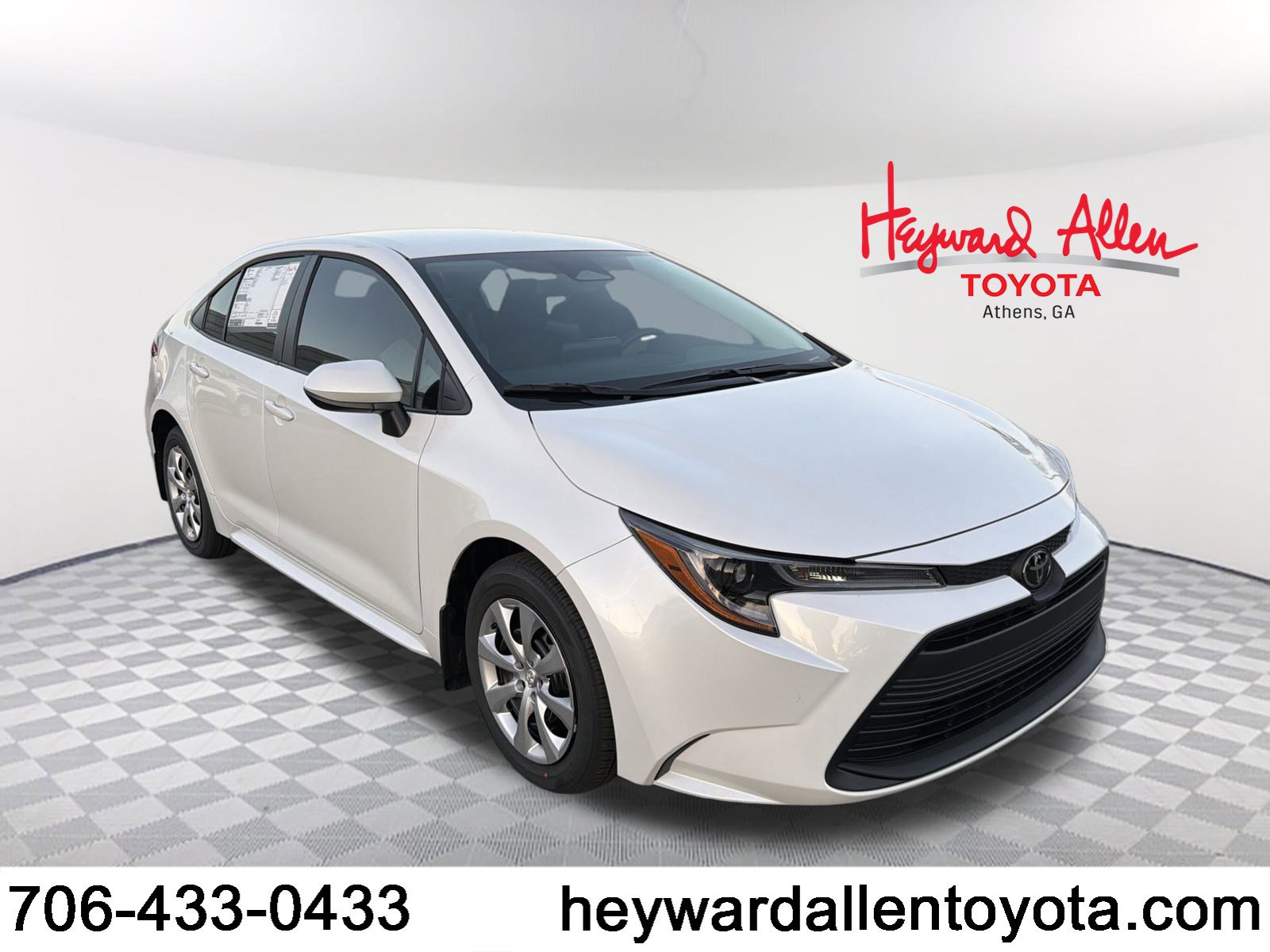2026 Toyota Corolla LE's photo