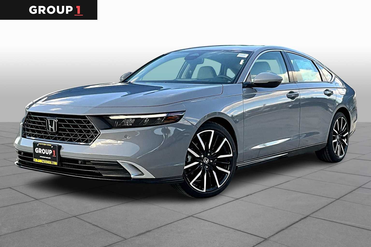 2025 Honda Accord Hybrid Touring's photo