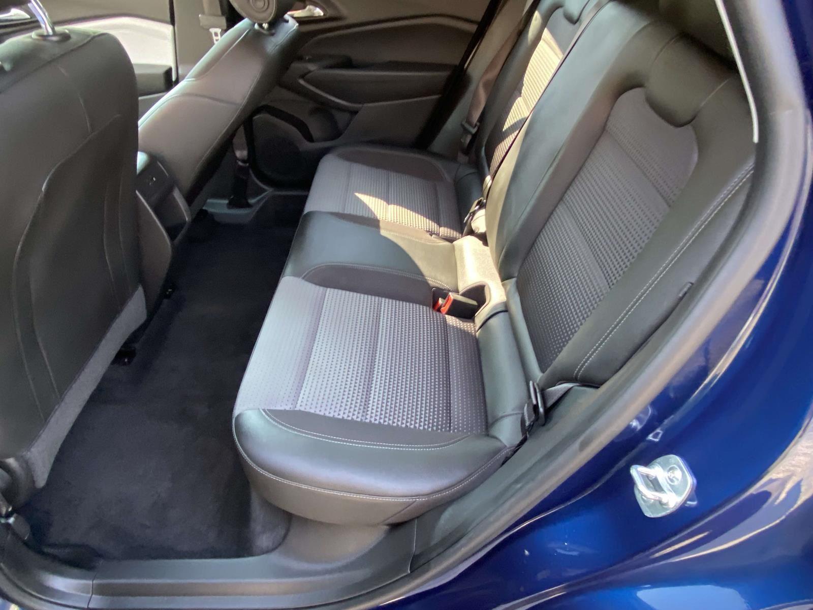 2024 Chevrolet Trax LT photo 3