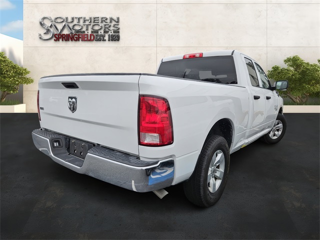 2024 Ram 1500 Classic SLT photo 5
