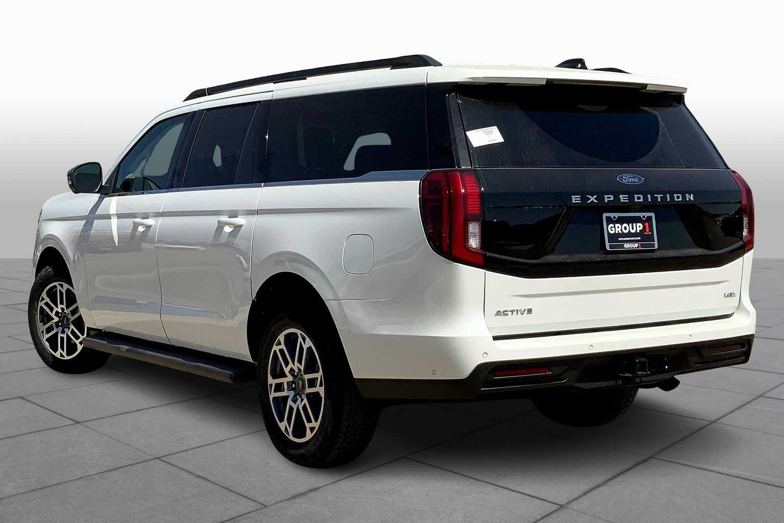 2025 Ford Expedition MAX EL photo 12