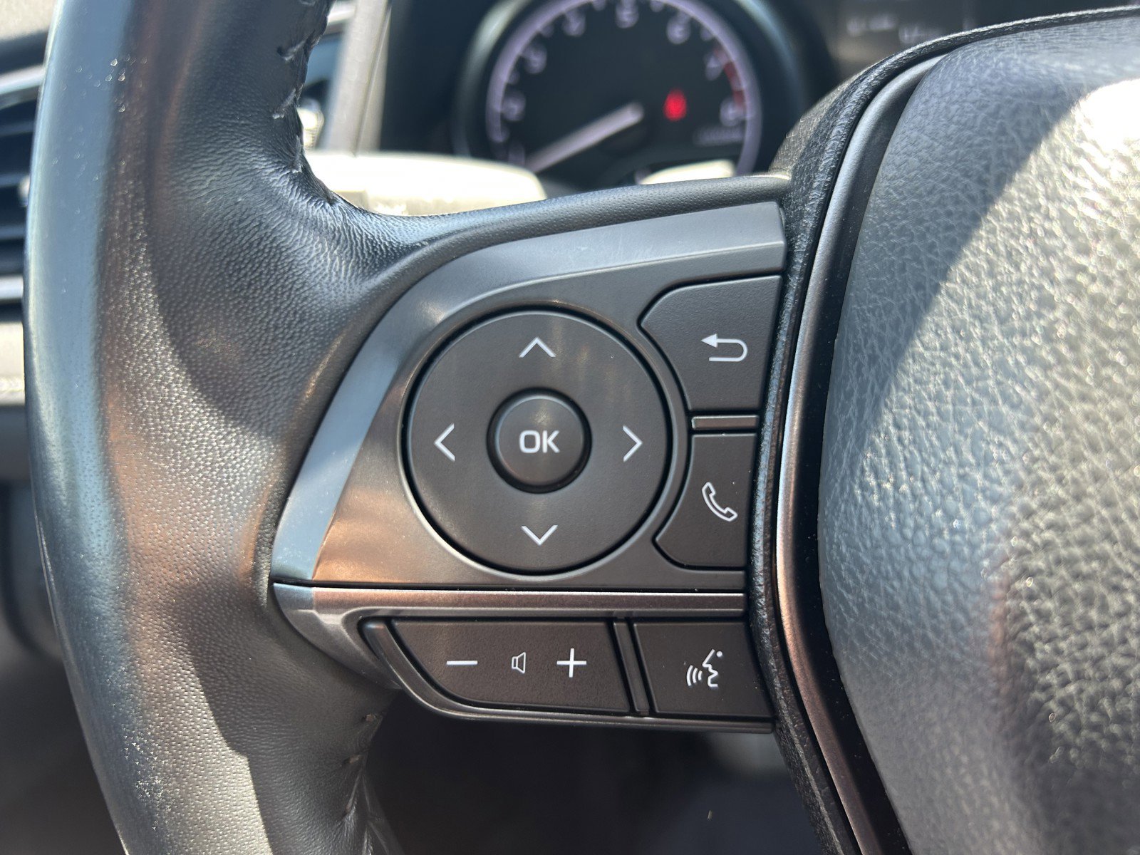 2023 Toyota Camry SE photo 17