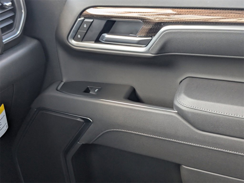 2026 Chevrolet Silverado 1500 RST photo 15