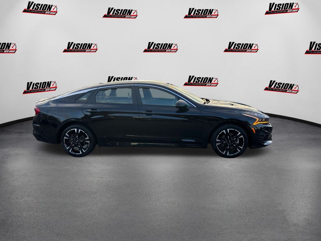 2023 Kia K5 GT-Line photo 4