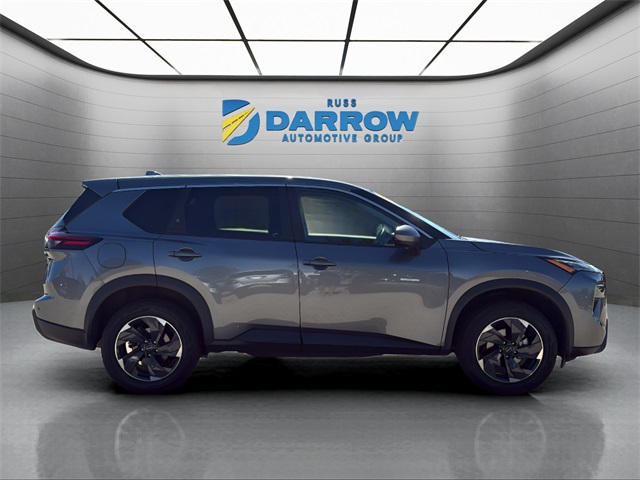 2024 Nissan Rogue SV photo 3