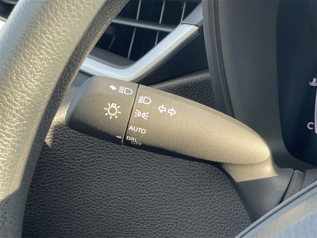 2026 Toyota Corolla LE photo 18