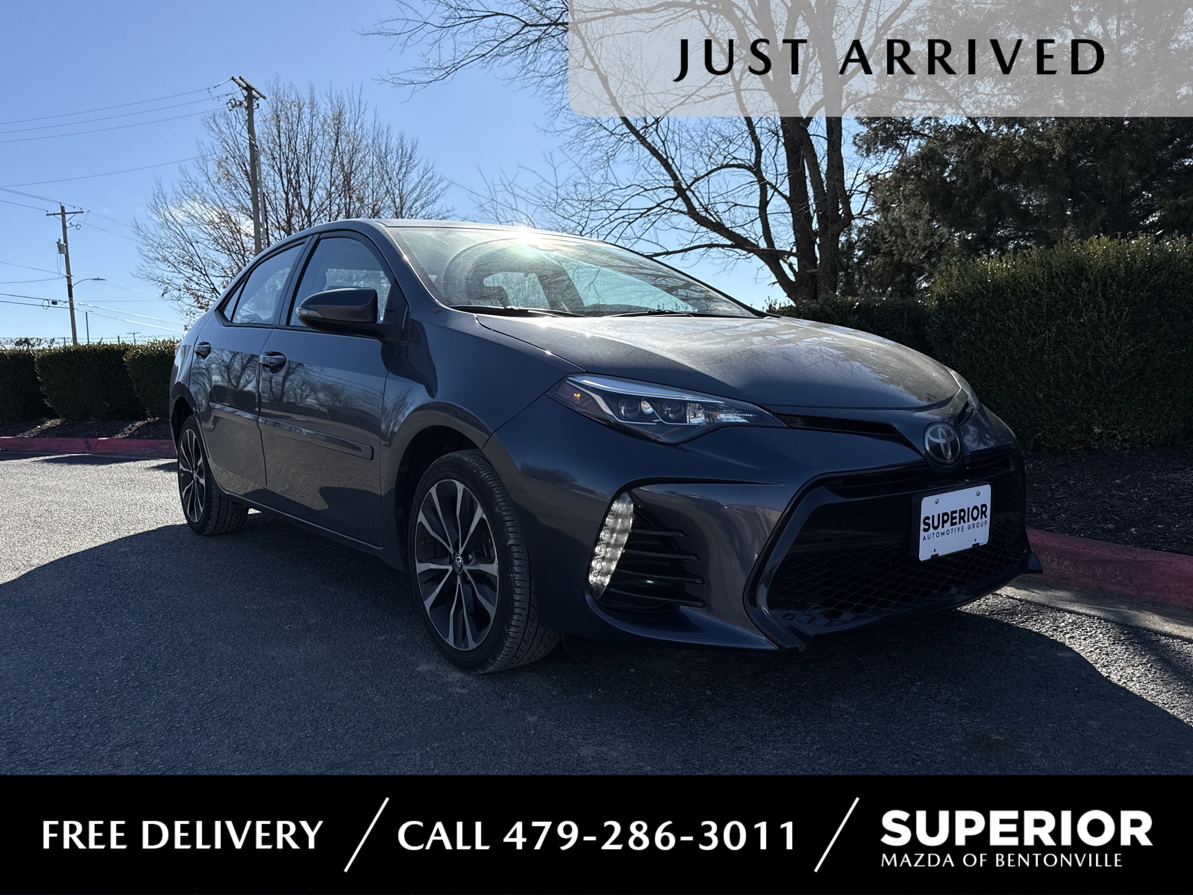 2017 Toyota Corolla SE's photo