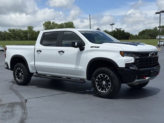 Used 2024 Summit White Chevrolet ZR2 image 1