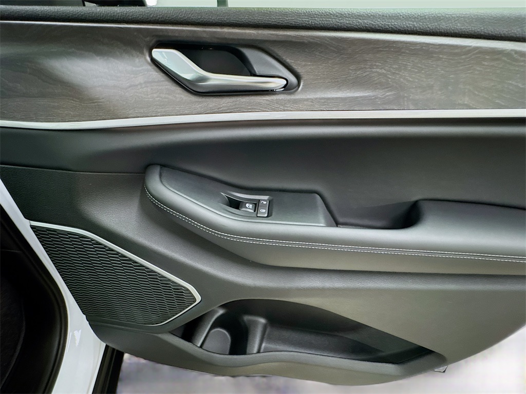 2025 Jeep Grand Cherokee Limited photo 27