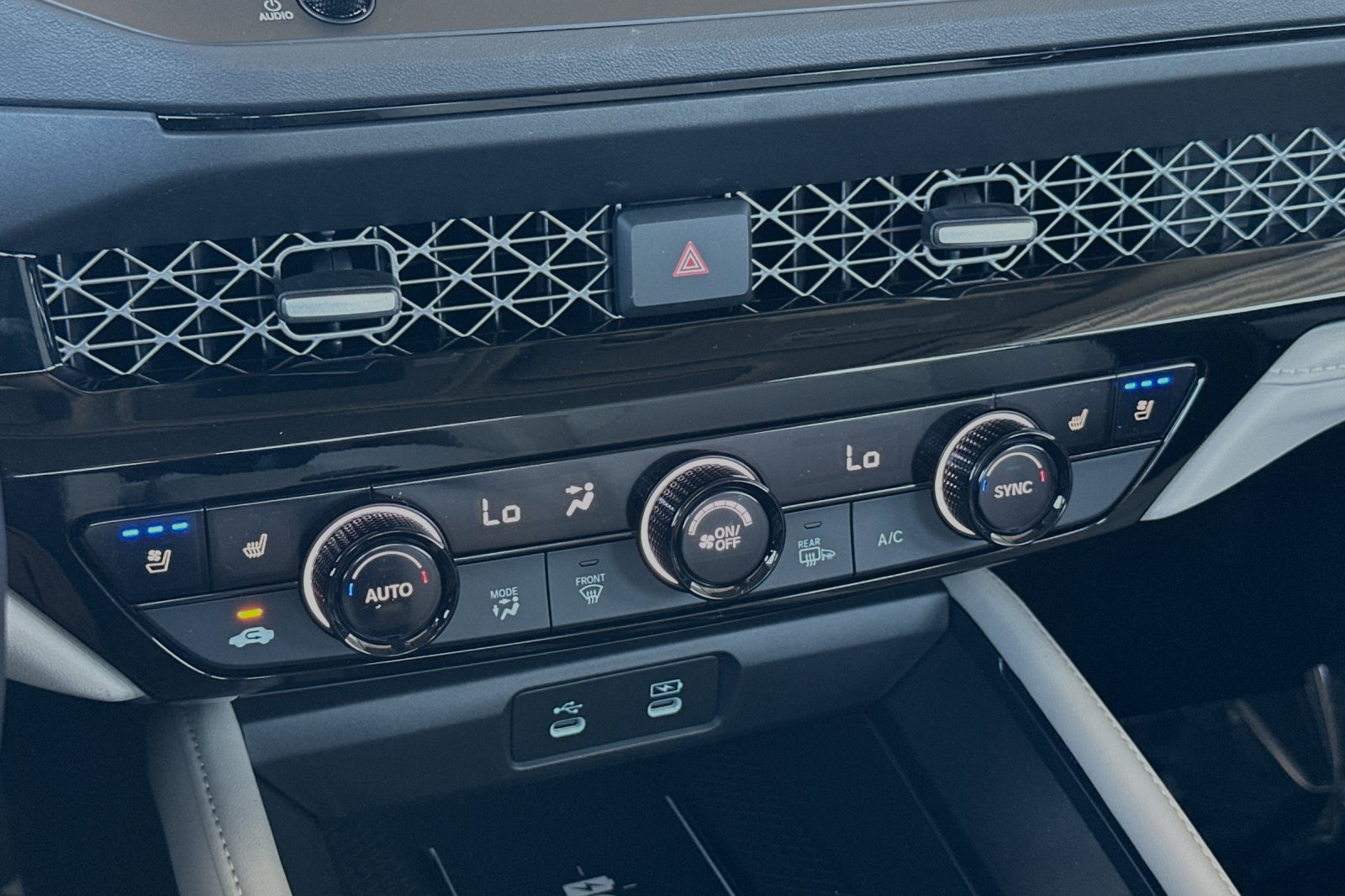 2025 Honda Accord Hybrid Touring photo 23