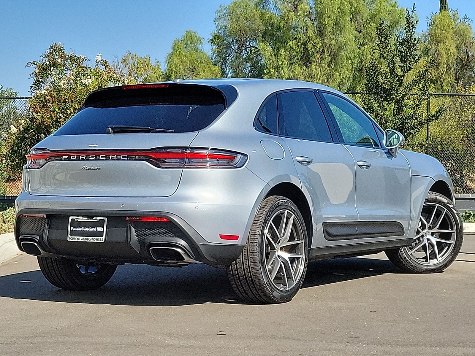 2025 Porsche Macan T photo 5