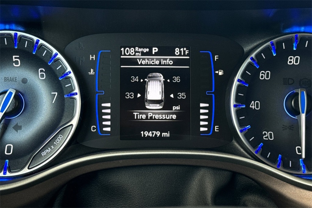 2022 Chrysler Voyager LX photo 22