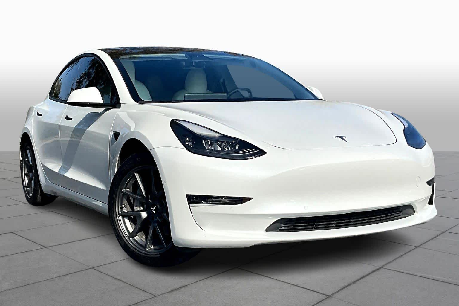 Used 2021 Tesla Model 3 Base with VIN 5YJ3E1EA8MF928636 for sale in Anaheim, CA