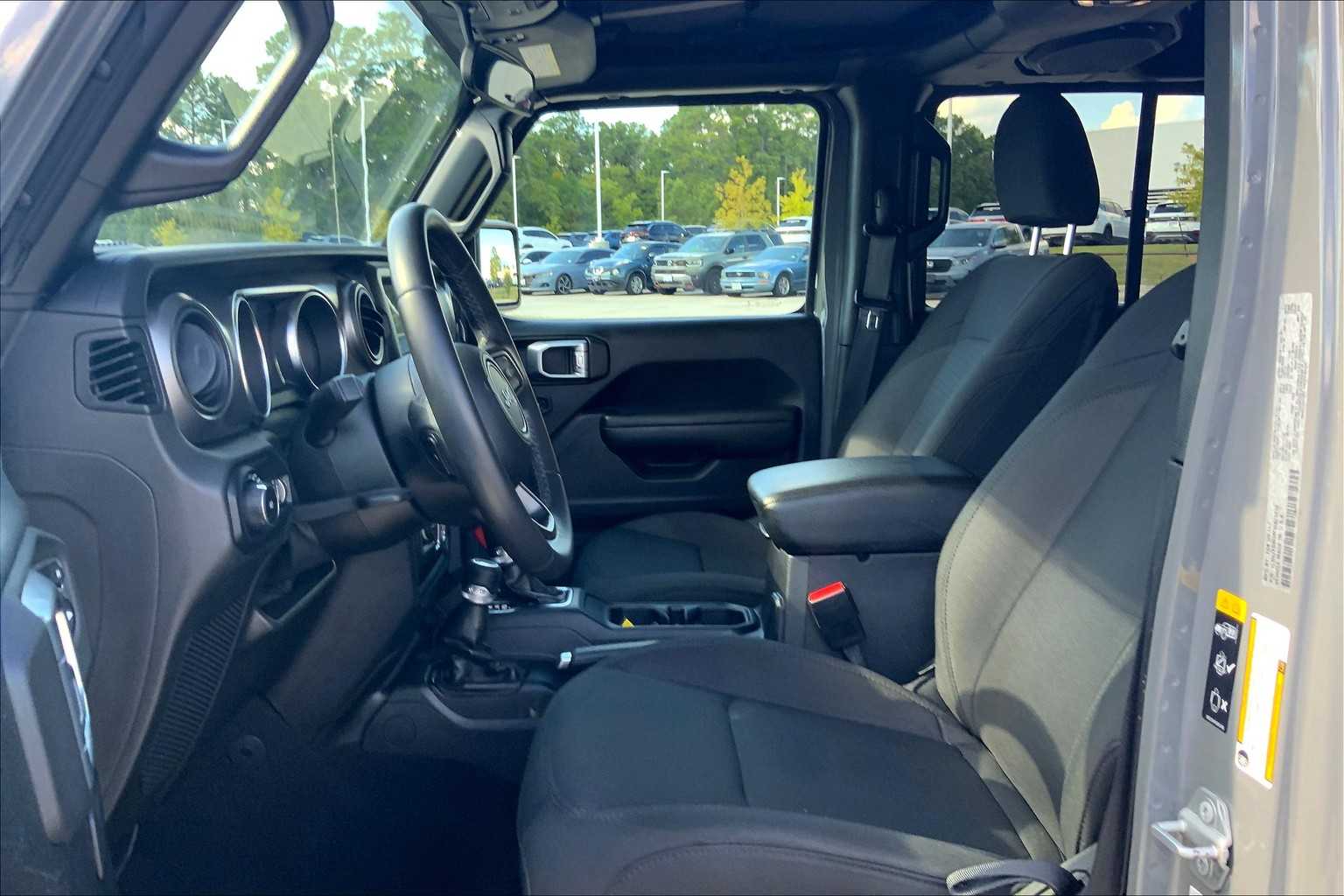 2021 Jeep Wrangler Unlimited Sport photo 6