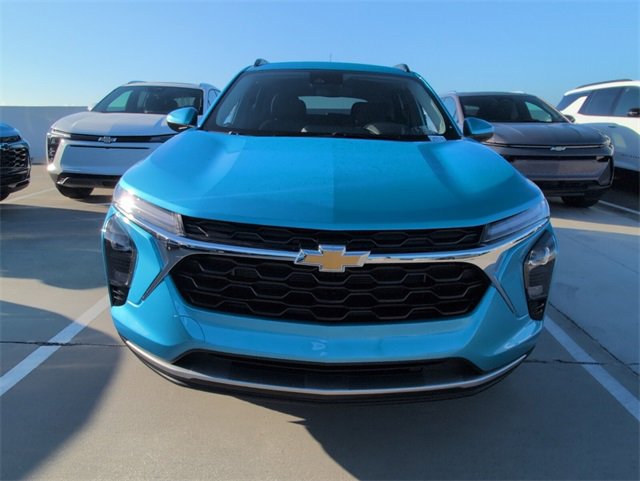 2026 Chevrolet Trax LT photo 3