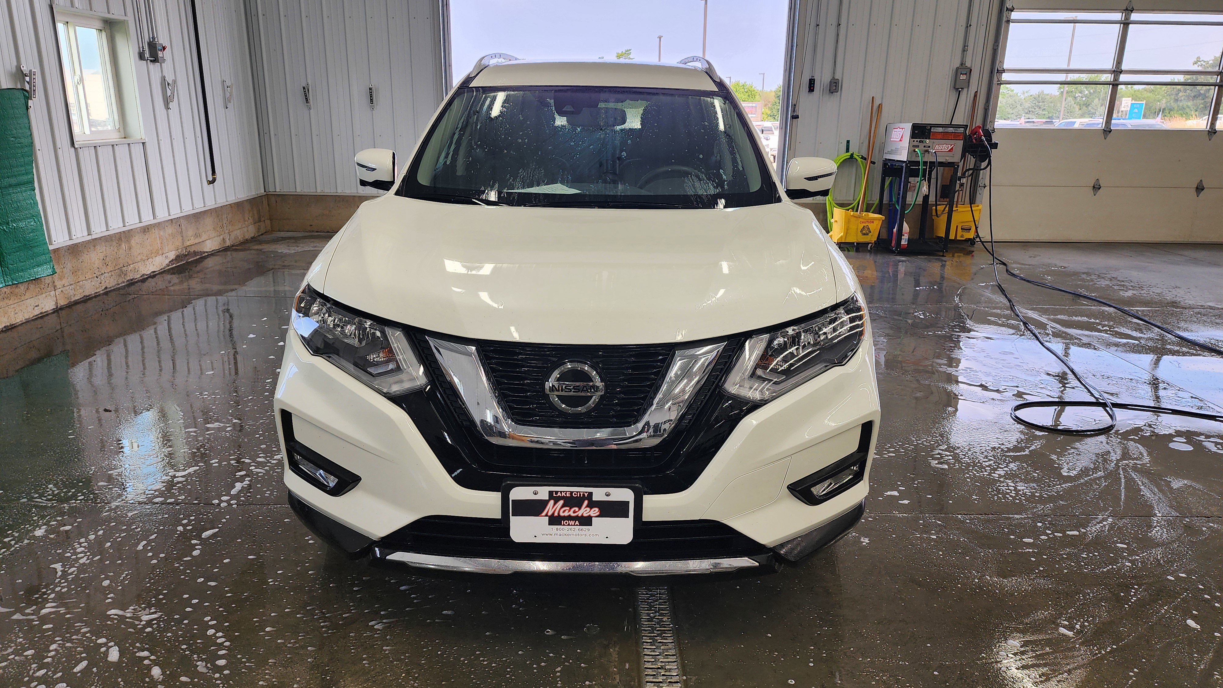 Used 2019 Nissan Rogue SL with VIN 5N1AT2MV4KC801766 for sale in Lake City, IA