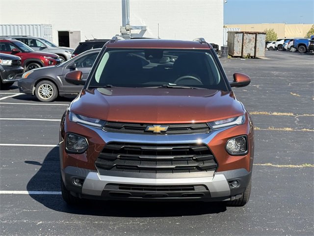 2021 Chevrolet Trailblazer LT photo 2
