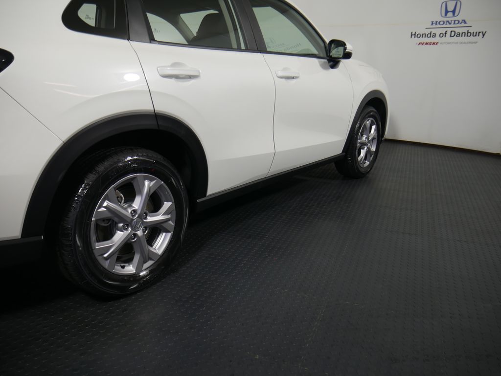 2026 Honda HR-V LX photo 3