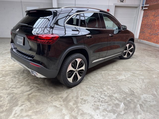 2026 Mercedes Benz GLA 250 4MATIC photo 4