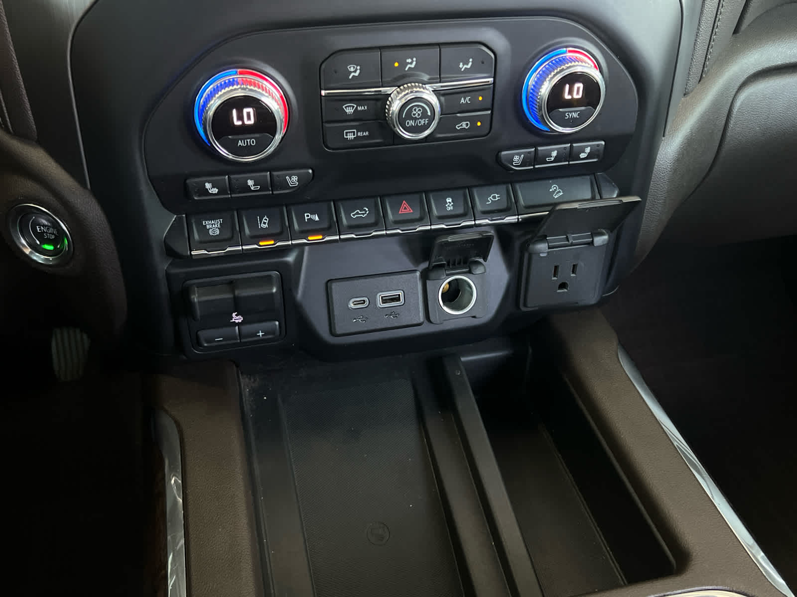2020 Gmc Sierra 2500 HD Denali photo 23