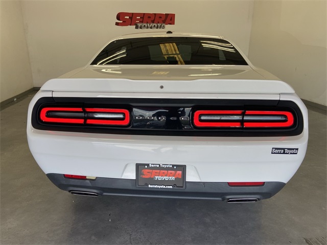 2019 Dodge Challenger SXT photo 16