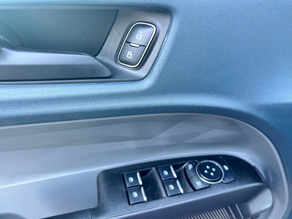 2025 Ford Maverick Lariat photo 12
