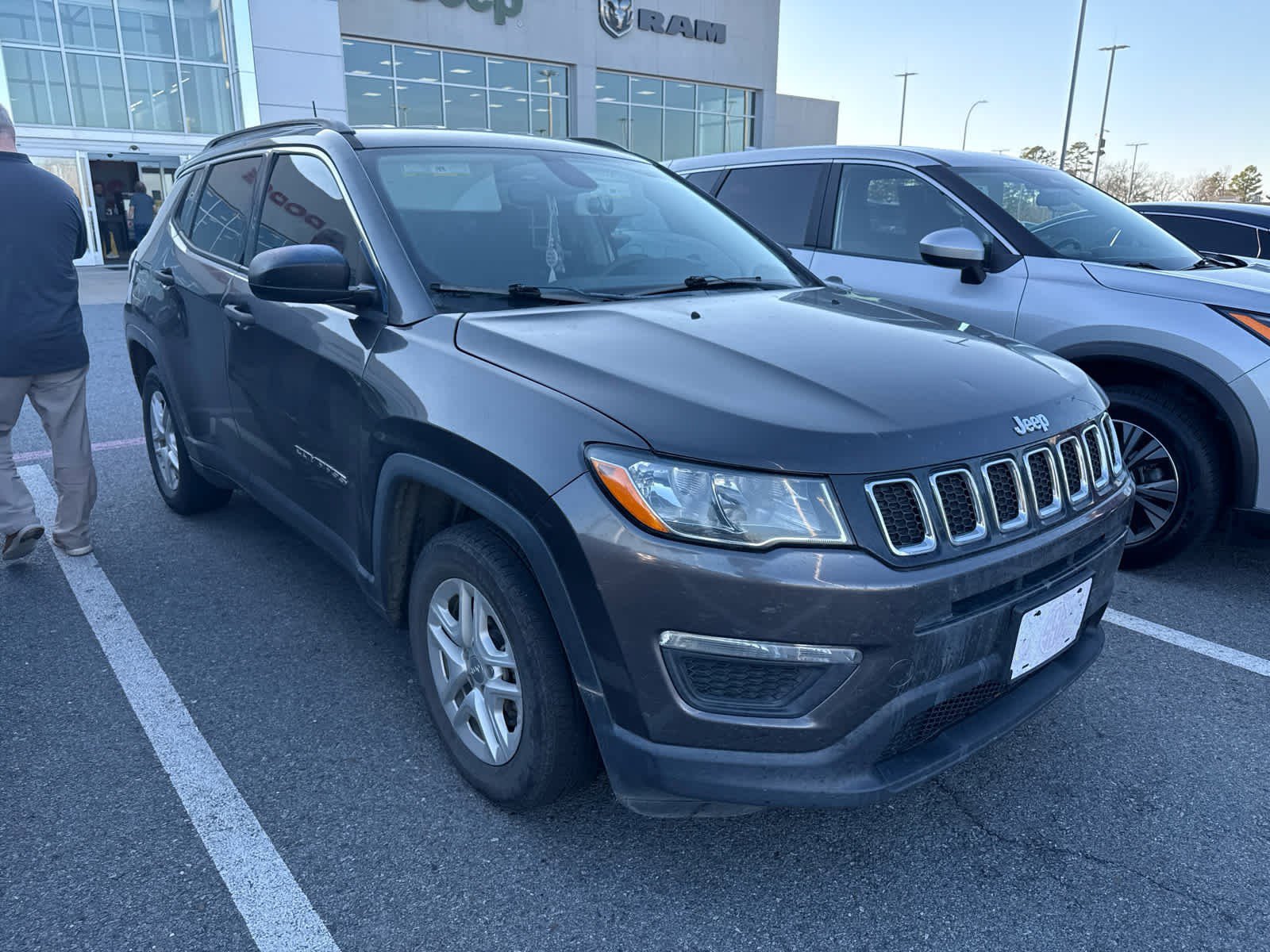Used 2019 Jeep Compass Sport with VIN 3C4NJCAB7KT613114 for sale in Little Rock, AR