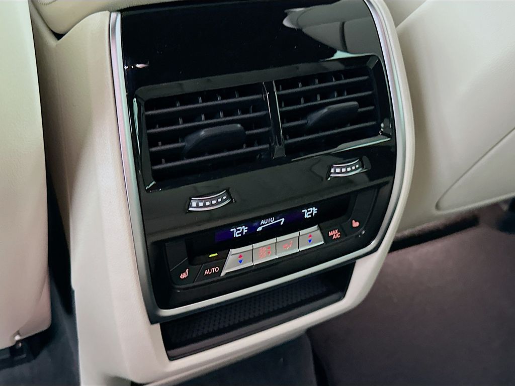 2026 Bmw X6 photo 17